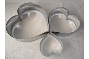 Herz 3 tlg. H. 7, 6, 4,5 cm Edelstahl